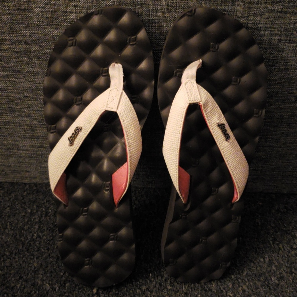 Flip flops
